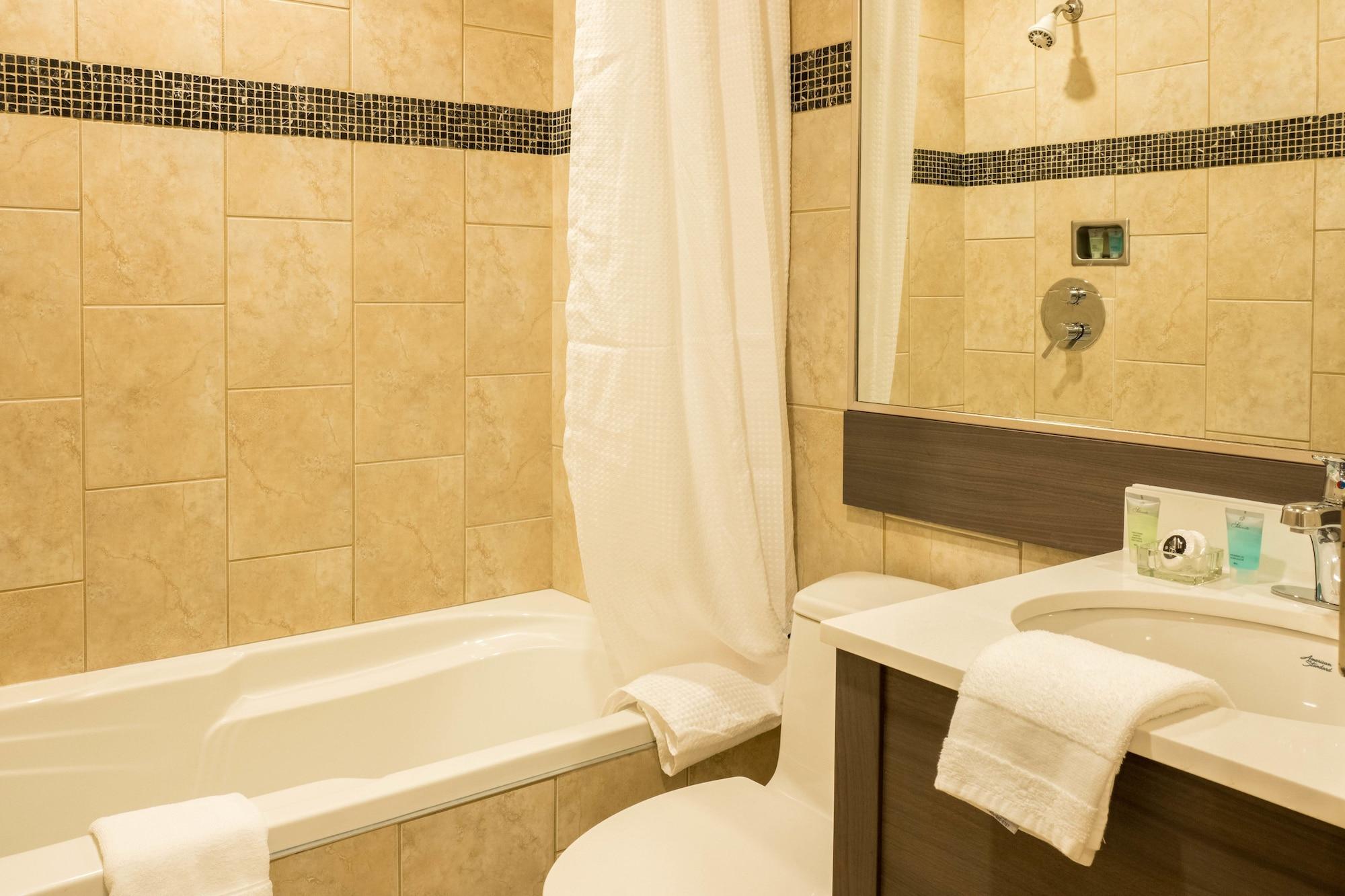 Le Chabrol Hotel & Suites Montréal Eksteriør bilde