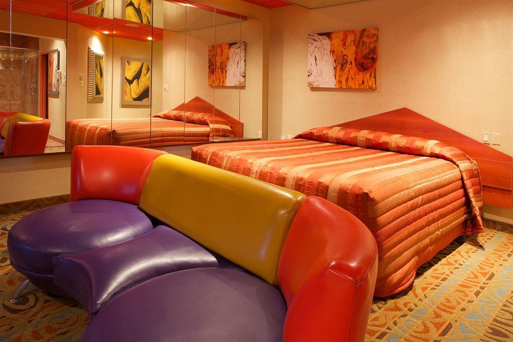 Le Chabrol Hotel & Suites Montréal Eksteriør bilde
