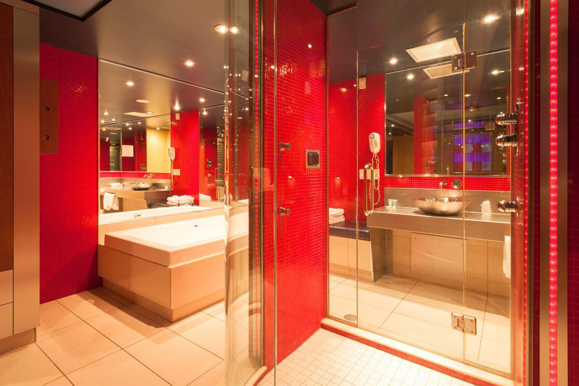 Le Chabrol Hotel & Suites Montréal Eksteriør bilde